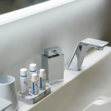 Sunlight - Sky Blue - 3 Bedroom Flat With Sea View On The Promenade Des Apartamento *