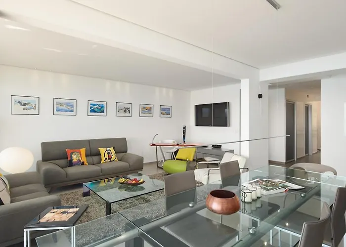Sunlight - Sky Blue - 3 Bedroom Flat With Sea View On The Promenade Des *