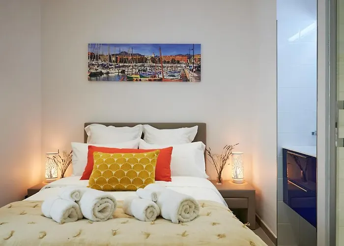 Sunlight - Sky Blue - 3 Bedroom Flat With Sea View On The Promenade Des * Nice
