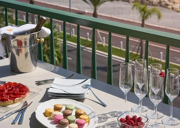 Lejlighed Sunlight - Sky Blue - 3 Bedroom Flat With Sea View On The Promenade Des Nice