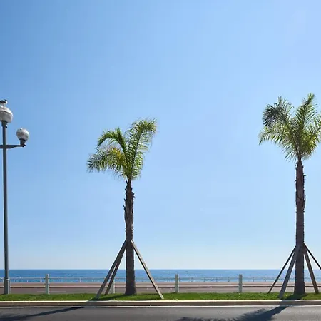Апартаменты Sunlight - Sky Blue - 3 Bedroom Flat With Sea View On The Promenade Des *