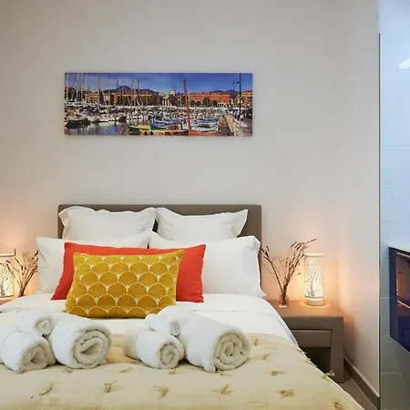 Sunlight - Sky Blue - 3 Bedroom Flat With Sea View On The Promenade Des * Ницца